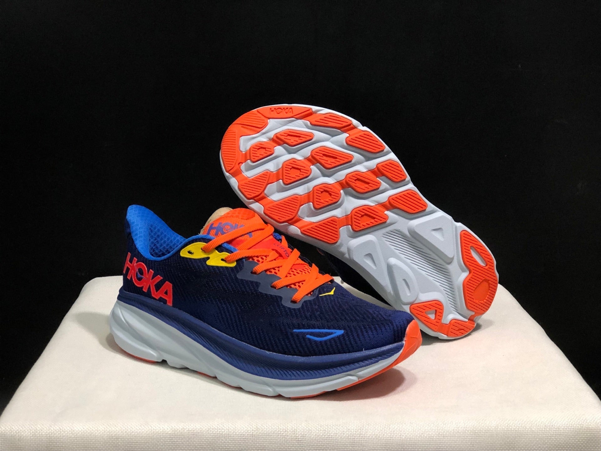 HOKA ONE ONE Clifton 9